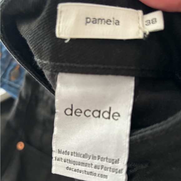 DECADE STUDIO Pamela Jeans - Picture 3 of 6